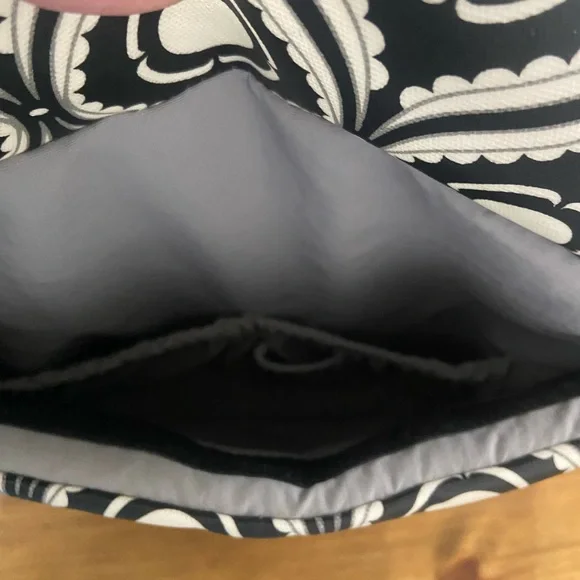 Petunia Pickle Bottom Black and Cream Crossbody Bag - Picture 12 of 14